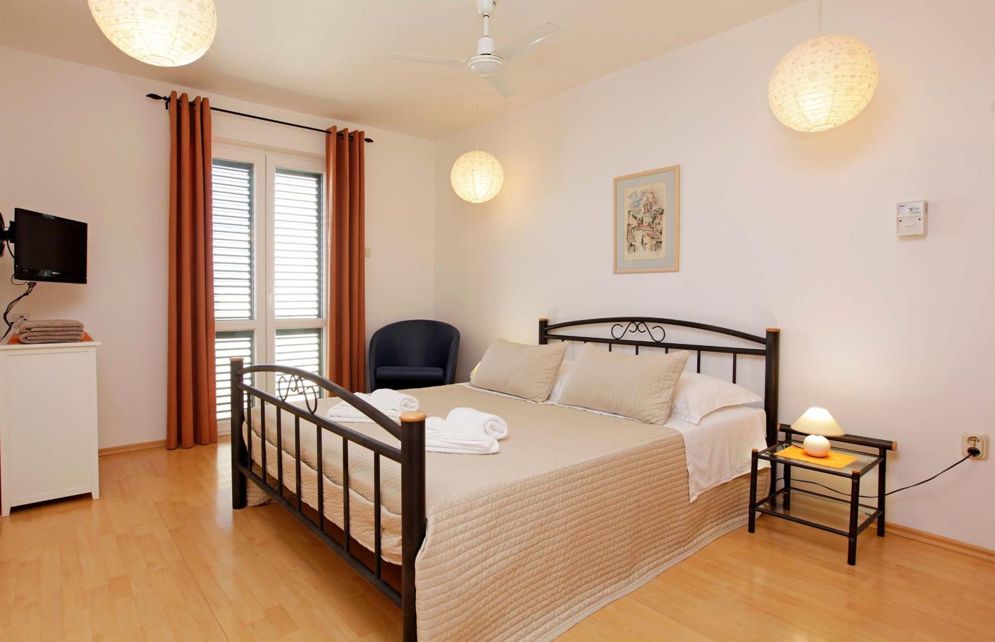 Apartments Mel Bol Zewnętrze zdjęcie
