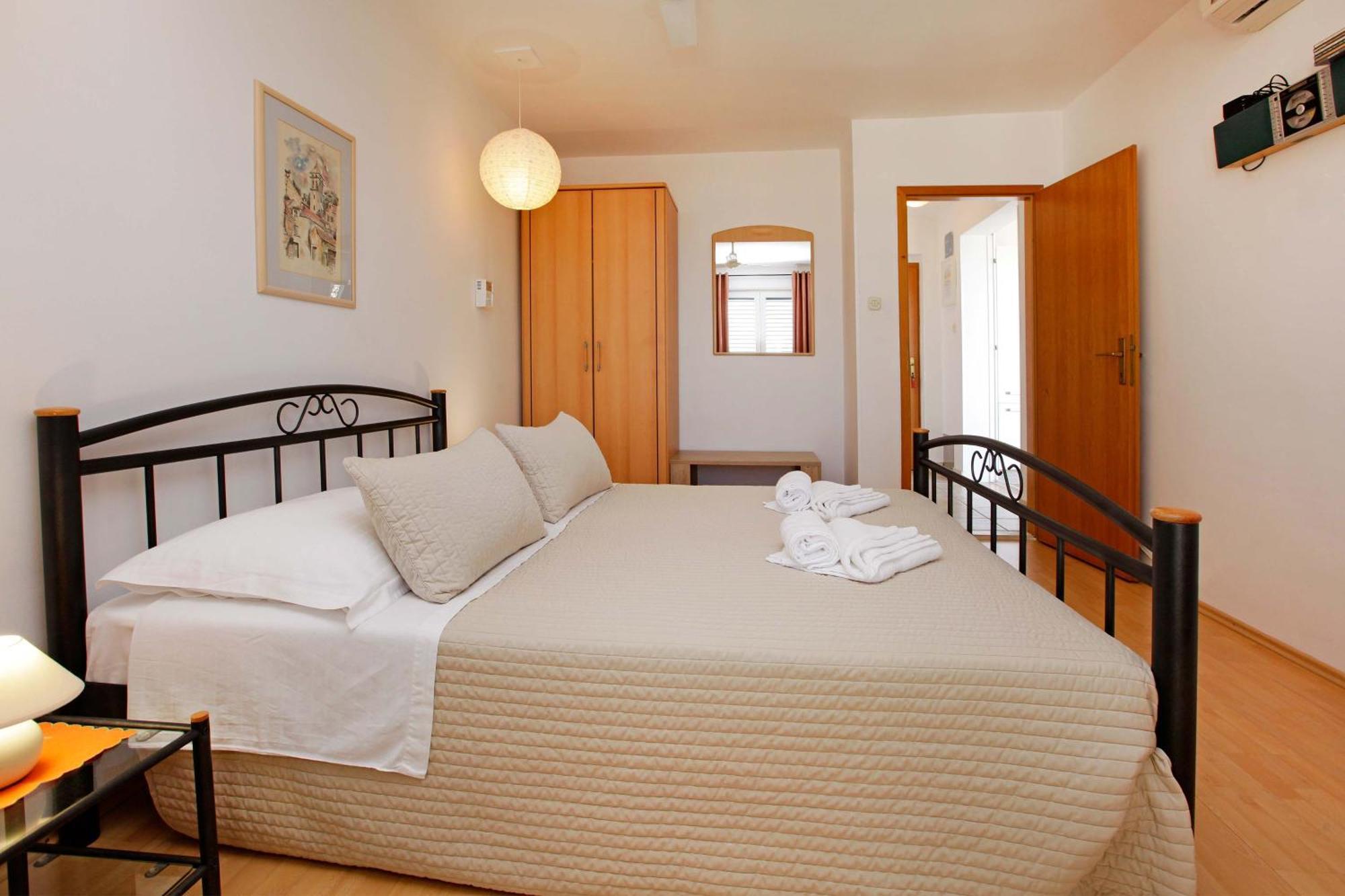 Apartments Mel Bol Zewnętrze zdjęcie